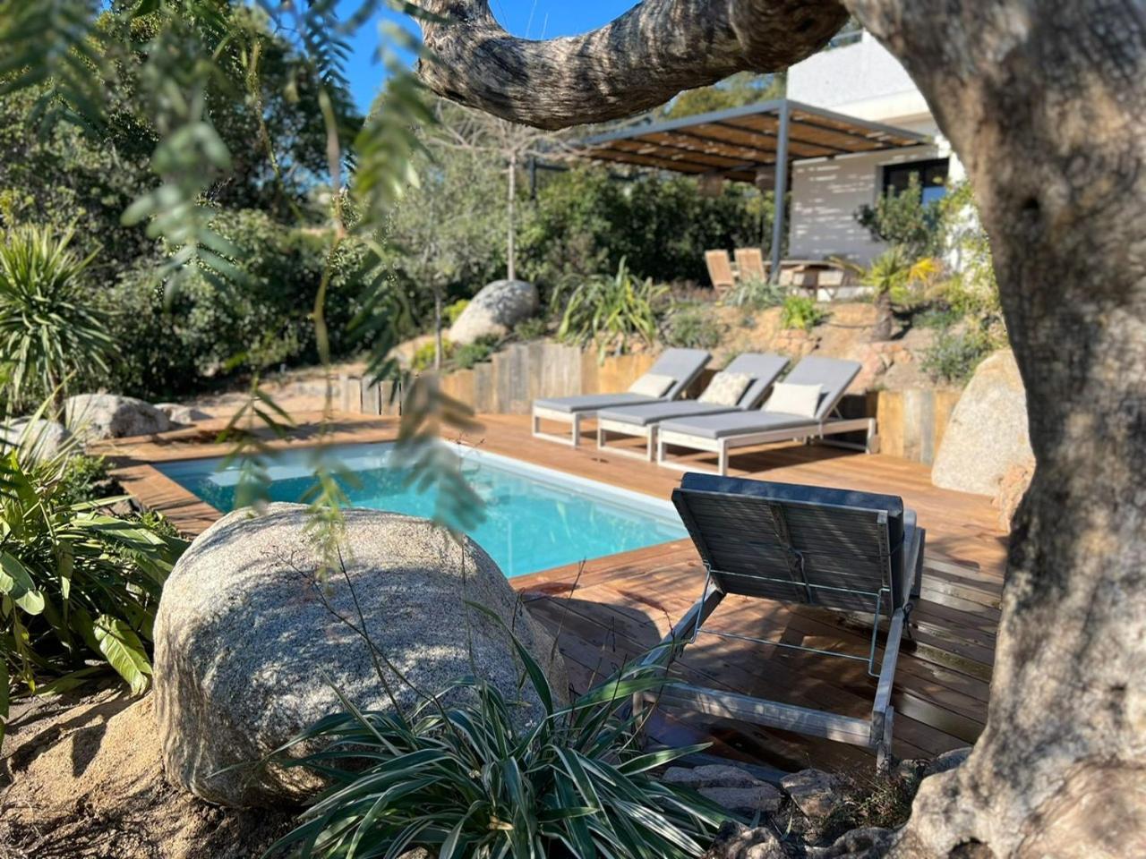 Un Petit Paradis Pinarellu  Luaran gambar